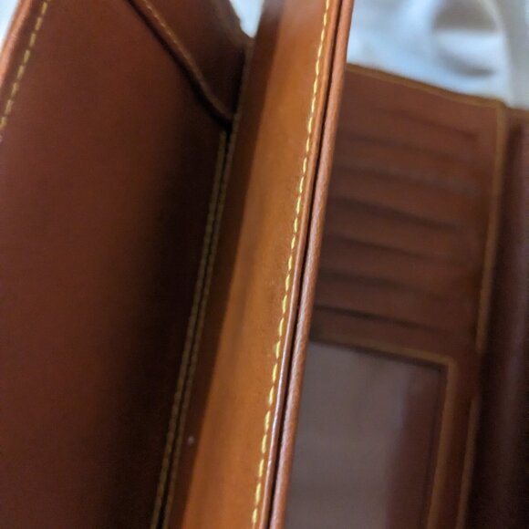Dooney & Bourke Green/Tan Leather Shoulder Bag & Wallet Please Read Description - Picture 15 of 16